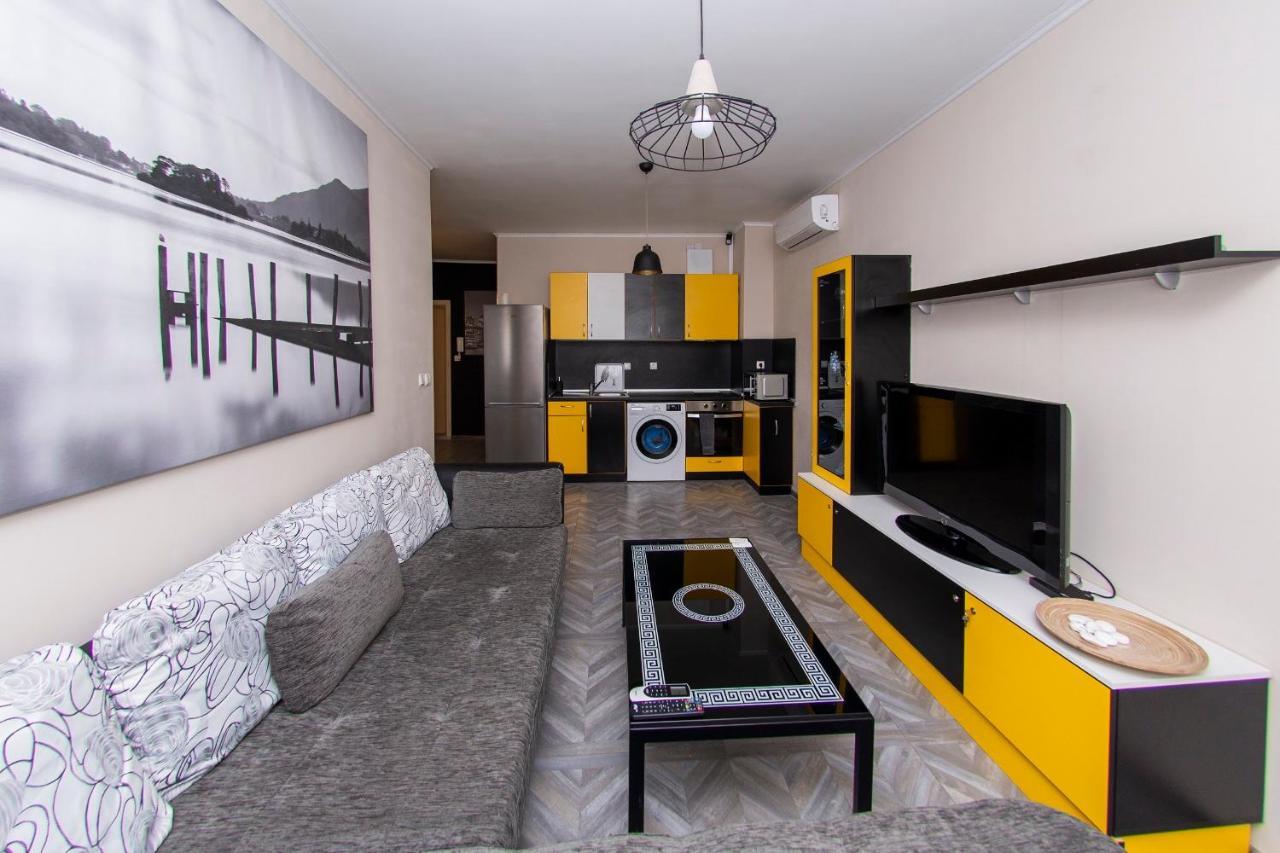 Double Room Flat In The Heart Of Students Town Sofia Luaran gambar